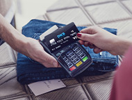 Kontaktloses Bezahlen mit Kreditkarte